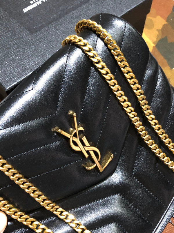 (image for) YSL LOULOU SMALL