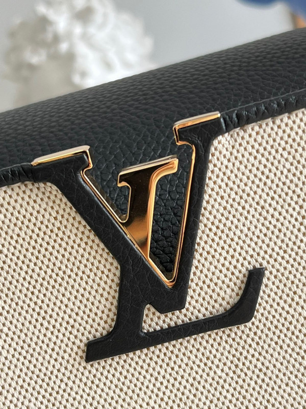 (image for) LOUIS VUITTON CAPUCINES MM