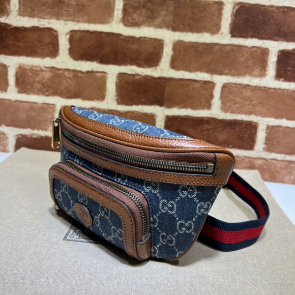 Gucci Belt bag with Interlocking G (image for) Gucci Belt bag with Interlocking G