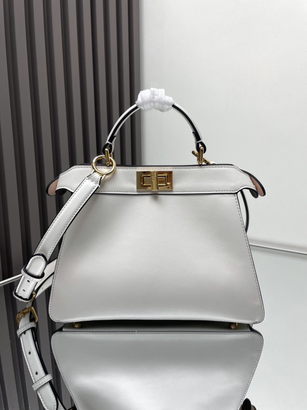 (image for) FENDI Peekaboo Iseeu Small-27x21x11CM