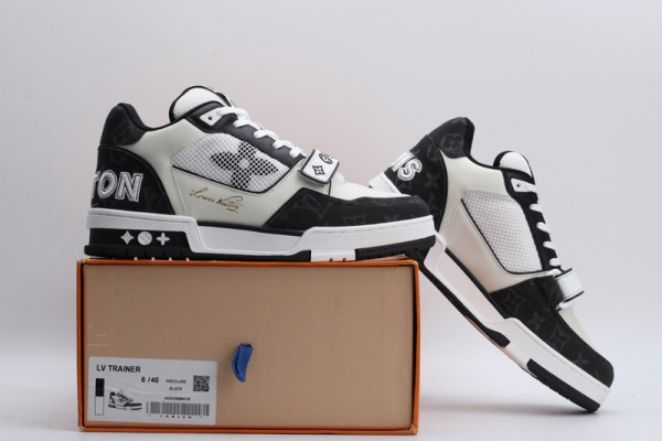 (image for) LOUIS VUITTON TRAINER SNEAKER