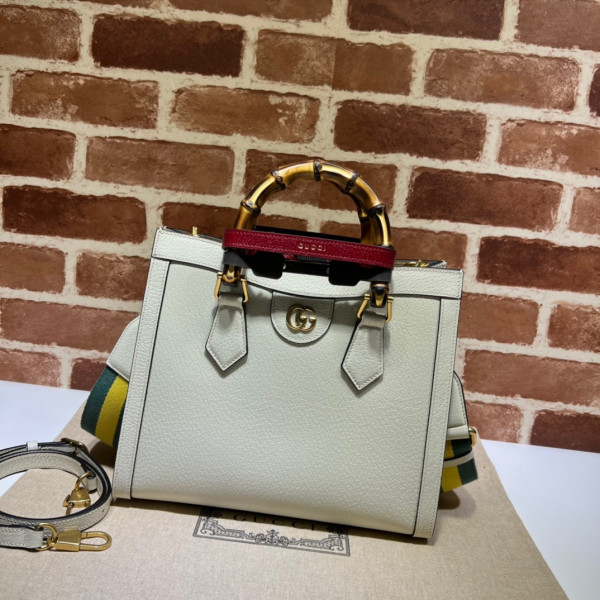 (image for) GUCCI Diana small tote bag
