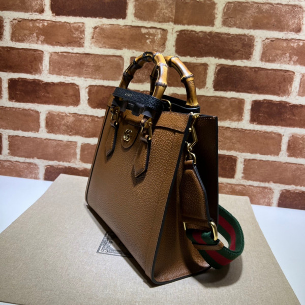 (image for) GUCCI Diana small tote bag