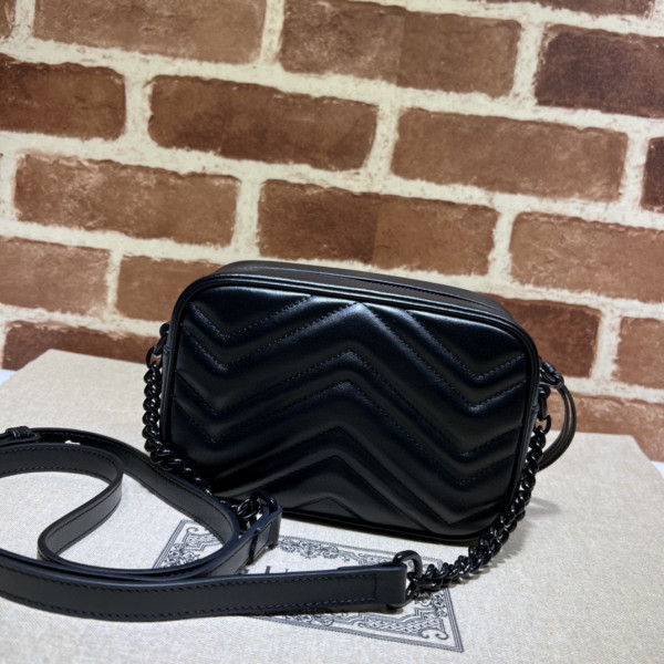 GUCCI GG Marmont mini shoulder bag [634936-1] CELINE CHANEL ACCESSORIES LOEWE SHOES LOUIS VUITTON DIRO YSL OTHER BRAND HANDBAGS BALENCIAGA BOTTEGA VENETA GOYARD HERMES BURBERRY VALENTINO GUCCI FENDI MIUMIU CHLOE PRADA BVLGARI SUITCASE NEW ARRIVAL 
