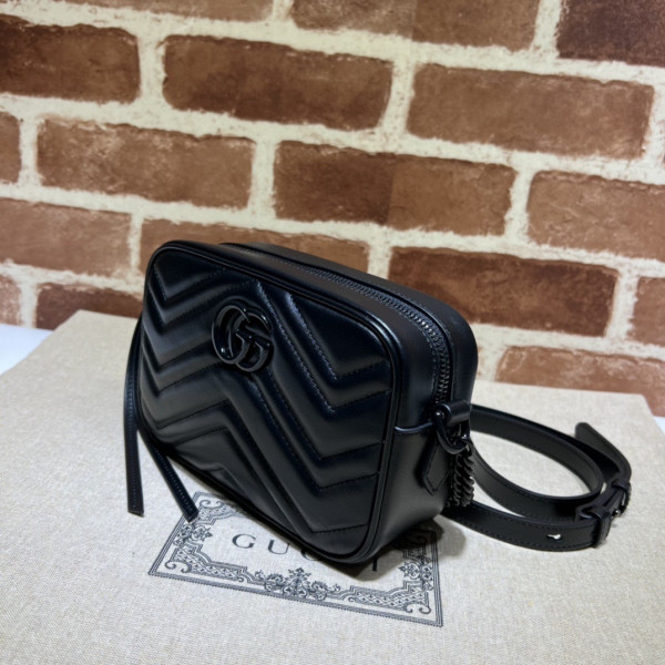 GUCCI GG Marmont mini shoulder bag [634936-1] CELINE CHANEL ACCESSORIES LOEWE SHOES LOUIS VUITTON DIRO YSL OTHER BRAND HANDBAGS BALENCIAGA BOTTEGA VENETA GOYARD HERMES BURBERRY VALENTINO GUCCI FENDI MIUMIU CHLOE PRADA BVLGARI SUITCASE NEW ARRIVAL 