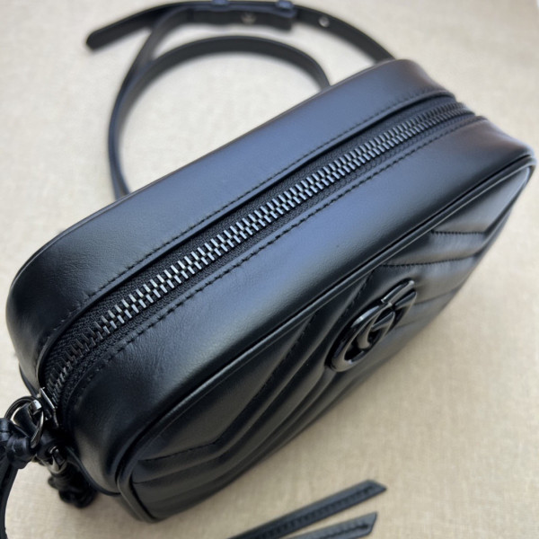 GUCCI GG Marmont mini shoulder bag [634936-1] CELINE CHANEL ACCESSORIES LOEWE SHOES LOUIS VUITTON DIRO YSL OTHER BRAND HANDBAGS BALENCIAGA BOTTEGA VENETA GOYARD HERMES BURBERRY VALENTINO GUCCI FENDI MIUMIU CHLOE PRADA BVLGARI SUITCASE NEW ARRIVAL 