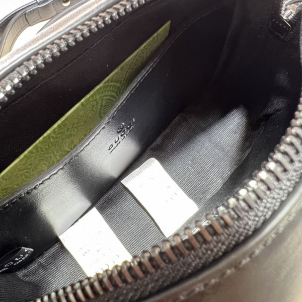 GUCCI GG Marmont mini shoulder bag [634936-1] CELINE CHANEL ACCESSORIES LOEWE SHOES LOUIS VUITTON DIRO YSL OTHER BRAND HANDBAGS BALENCIAGA BOTTEGA VENETA GOYARD HERMES BURBERRY VALENTINO GUCCI FENDI MIUMIU CHLOE PRADA BVLGARI SUITCASE NEW ARRIVAL 