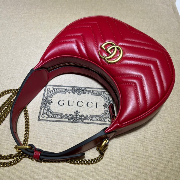 GUCCI GG Marmont half-moon-shaped mini bag [?699514-3] CELINE CHANEL ACCESSORIES LOEWE SHOES LOUIS VUITTON DIRO YSL OTHER BRAND HANDBAGS BALENCIAGA BOTTEGA VENETA GOYARD HERMES BURBERRY VALENTINO GUCCI FENDI MIUMIU CHLOE PRADA BVLGARI SUITCASE NEW ARRIVAL 