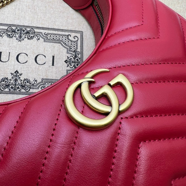 GUCCI GG Marmont half-moon-shaped mini bag [?699514-3] CELINE CHANEL ACCESSORIES LOEWE SHOES LOUIS VUITTON DIRO YSL OTHER BRAND HANDBAGS BALENCIAGA BOTTEGA VENETA GOYARD HERMES BURBERRY VALENTINO GUCCI FENDI MIUMIU CHLOE PRADA BVLGARI SUITCASE NEW ARRIVAL 