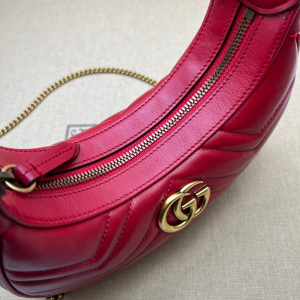 GUCCI GG Marmont half-moon-shaped mini bag [?699514-3] CELINE CHANEL ACCESSORIES LOEWE SHOES LOUIS VUITTON DIRO YSL OTHER BRAND HANDBAGS BALENCIAGA BOTTEGA VENETA GOYARD HERMES BURBERRY VALENTINO GUCCI FENDI MIUMIU CHLOE PRADA BVLGARI SUITCASE NEW ARRIVAL 