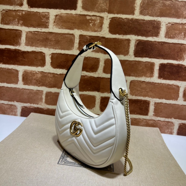 GUCCI GG Marmont half-moon-shaped mini bag [?699514-2] CELINE CHANEL ACCESSORIES LOEWE SHOES LOUIS VUITTON DIRO YSL OTHER BRAND HANDBAGS BALENCIAGA BOTTEGA VENETA GOYARD HERMES BURBERRY VALENTINO GUCCI FENDI MIUMIU CHLOE PRADA BVLGARI SUITCASE NEW ARRIVAL 