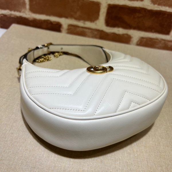 GUCCI GG Marmont half-moon-shaped mini bag [?699514-2] CELINE CHANEL ACCESSORIES LOEWE SHOES LOUIS VUITTON DIRO YSL OTHER BRAND HANDBAGS BALENCIAGA BOTTEGA VENETA GOYARD HERMES BURBERRY VALENTINO GUCCI FENDI MIUMIU CHLOE PRADA BVLGARI SUITCASE NEW ARRIVAL 