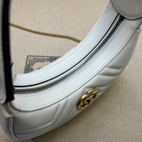 GUCCI GG Marmont half-moon-shaped mini bag [?699514-2] CELINE CHANEL ACCESSORIES LOEWE SHOES LOUIS VUITTON DIRO YSL OTHER BRAND HANDBAGS BALENCIAGA BOTTEGA VENETA GOYARD HERMES BURBERRY VALENTINO GUCCI FENDI MIUMIU CHLOE PRADA BVLGARI SUITCASE NEW ARRIVAL 