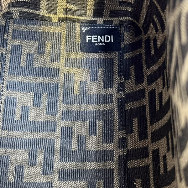 FENDI FIRST MEDIUM [Fendi505] CELINE CHANEL ACCESSORIES LOEWE SHOES LOUIS VUITTON DIRO YSL OTHER BRAND HANDBAGS BALENCIAGA BOTTEGA VENETA GOYARD HERMES BURBERRY VALENTINO GUCCI FENDI MIUMIU CHLOE PRADA BVLGARI SUITCASE NEW ARRIVAL 