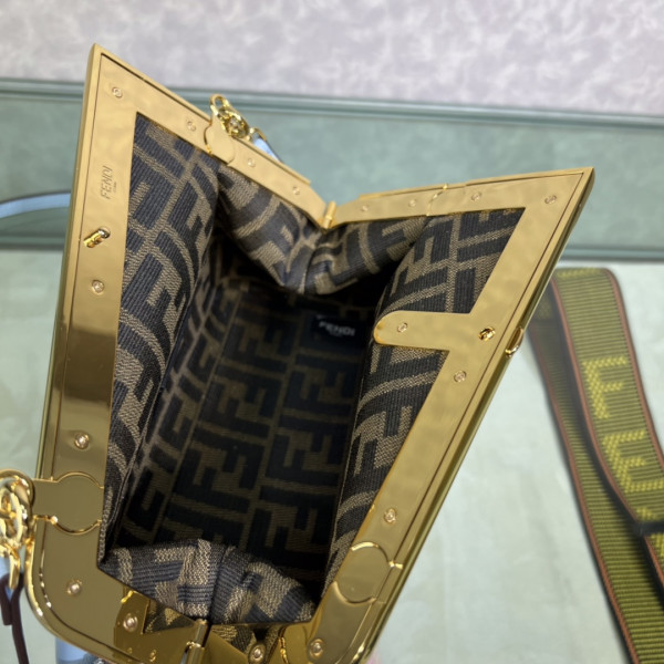 FENDI FIRST SMALL-26-18-9.5cm [Fendi504] CELINE CHANEL ACCESSORIES LOEWE SHOES LOUIS VUITTON DIRO YSL OTHER BRAND HANDBAGS BALENCIAGA BOTTEGA VENETA GOYARD HERMES BURBERRY VALENTINO GUCCI FENDI MIUMIU CHLOE PRADA BVLGARI SUITCASE NEW ARRIVAL 