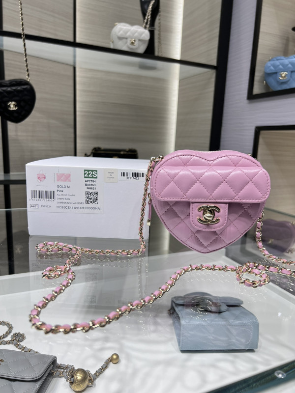 CL HEART CLUTCH WITH CHAIN [AP2784-4] CELINE CHANEL ACCESSORIES LOEWE SHOES LOUIS VUITTON DIRO YSL OTHER BRAND HANDBAGS BALENCIAGA BOTTEGA VENETA GOYARD HERMES BURBERRY VALENTINO GUCCI FENDI MIUMIU CHLOE PRADA BVLGARI SUITCASE NEW ARRIVAL 