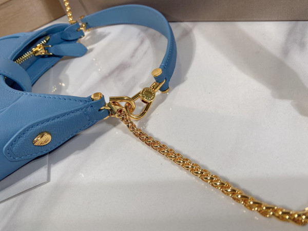 BVLGARI SERPENTI ELLIPSE CROSSBODY BAG [Bvlgari70] CELINE CHANEL ACCESSORIES LOEWE SHOES LOUIS VUITTON DIRO YSL OTHER BRAND HANDBAGS BALENCIAGA BOTTEGA VENETA GOYARD HERMES BURBERRY VALENTINO GUCCI FENDI MIUMIU CHLOE PRADA BVLGARI SUITCASE NEW ARRIVAL 