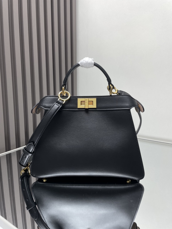 (image for) FENDI Peekaboo Iseeu Small-27x21x11CM
