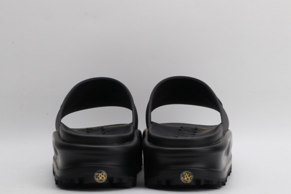 GUCCI slide with Interlocking G [692845-4] CELINE CHANEL ACCESSORIES LOEWE SHOES LOUIS VUITTON DIRO YSL OTHER BRAND HANDBAGS BALENCIAGA BOTTEGA VENETA GOYARD HERMES BURBERRY VALENTINO GUCCI FENDI MIUMIU CHLOE PRADA BVLGARI SUITCASE NEW ARRIVAL 
