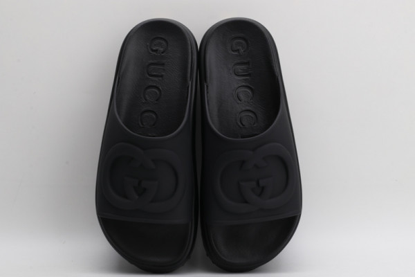 GUCCI slide with Interlocking G [692845-4] CELINE CHANEL ACCESSORIES LOEWE SHOES LOUIS VUITTON DIRO YSL OTHER BRAND HANDBAGS BALENCIAGA BOTTEGA VENETA GOYARD HERMES BURBERRY VALENTINO GUCCI FENDI MIUMIU CHLOE PRADA BVLGARI SUITCASE NEW ARRIVAL 