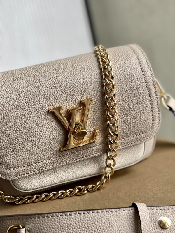 LOUIS VUITTON LOCKME TENDER (image for) LOUIS VUITTON LOCKME TENDER