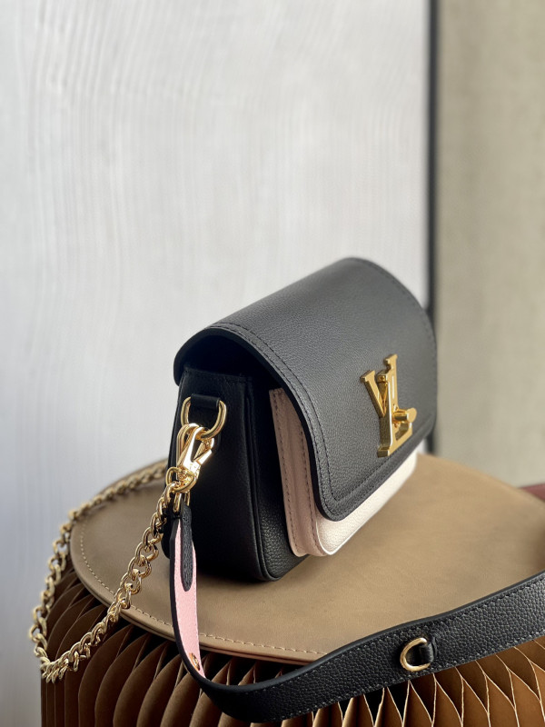 LOUIS VUITTON LOCKME TENDER (image for) LOUIS VUITTON LOCKME TENDER