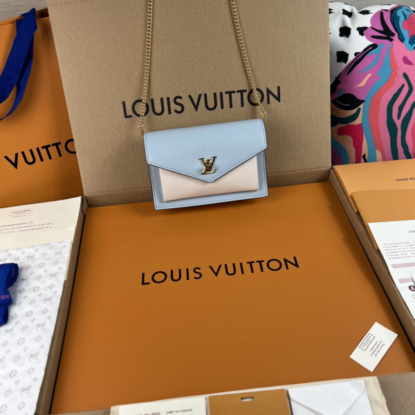 (image for) LOUIS VUITTON MYLOCKME CHAIN POCHETTE