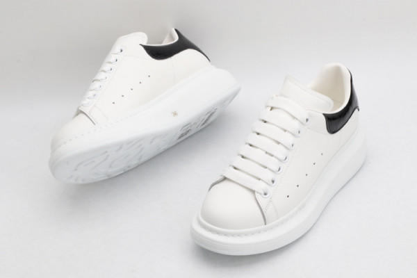 (image for) ALEXANDER MCQUEEN Oversized Sneaker