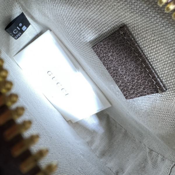 (image for) GUCCI Round shoulder bag with Double G