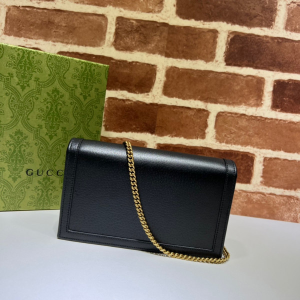 (image for) Gucci Diana mini bag with bamboo