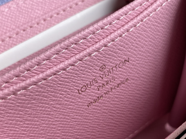 (image for) LOUIS VUITTON ZIPPY COIN PURSE