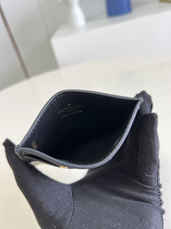 Louis Vuitton CARD HOLDER [M81022] CELINE CHANEL ACCESSORIES LOEWE SHOES LOUIS VUITTON DIRO YSL OTHER BRAND HANDBAGS BALENCIAGA BOTTEGA VENETA GOYARD HERMES BURBERRY VALENTINO GUCCI FENDI MIUMIU CHLOE PRADA BVLGARI SUITCASE NEW ARRIVAL 