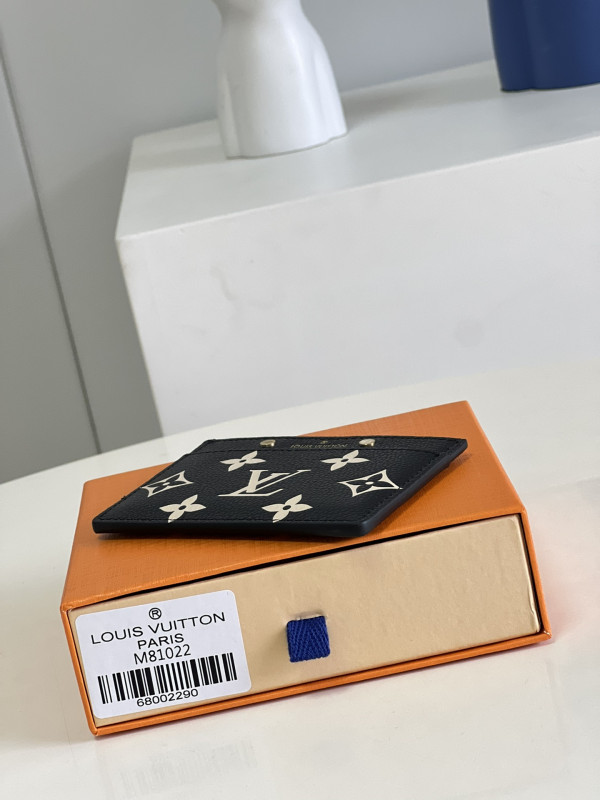 Louis Vuitton CARD HOLDER [M81022] CELINE CHANEL ACCESSORIES LOEWE SHOES LOUIS VUITTON DIRO YSL OTHER BRAND HANDBAGS BALENCIAGA BOTTEGA VENETA GOYARD HERMES BURBERRY VALENTINO GUCCI FENDI MIUMIU CHLOE PRADA BVLGARI SUITCASE NEW ARRIVAL 