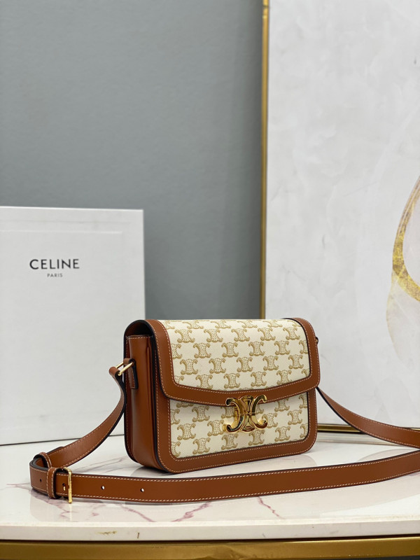 CELIN* MEDIUM TRIOMPHE BAG [CELIN*308] CELINE CHANEL ACCESSORIES LOEWE SHOES LOUIS VUITTON DIRO YSL OTHER BRAND HANDBAGS BALENCIAGA BOTTEGA VENETA GOYARD HERMES BURBERRY VALENTINO GUCCI FENDI MIUMIU CHLOE PRADA BVLGARI SUITCASE NEW ARRIVAL 
