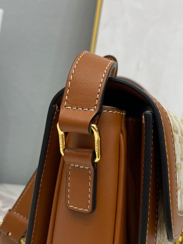 CELIN* MEDIUM TRIOMPHE BAG [CELIN*308] CELINE CHANEL ACCESSORIES LOEWE SHOES LOUIS VUITTON DIRO YSL OTHER BRAND HANDBAGS BALENCIAGA BOTTEGA VENETA GOYARD HERMES BURBERRY VALENTINO GUCCI FENDI MIUMIU CHLOE PRADA BVLGARI SUITCASE NEW ARRIVAL 