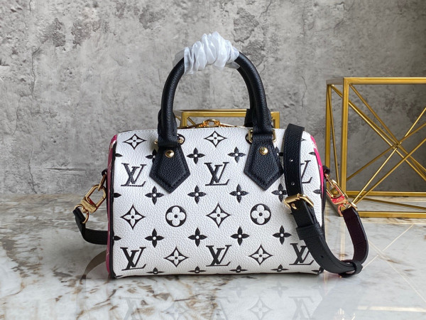 Louis Vuitton SPEEDY BANDOULI?RE 20 [M46088] CELINE CHANEL ACCESSORIES LOEWE SHOES LOUIS VUITTON DIRO YSL OTHER BRAND HANDBAGS BALENCIAGA BOTTEGA VENETA GOYARD HERMES BURBERRY VALENTINO GUCCI FENDI MIUMIU CHLOE PRADA BVLGARI SUITCASE NEW ARRIVAL 