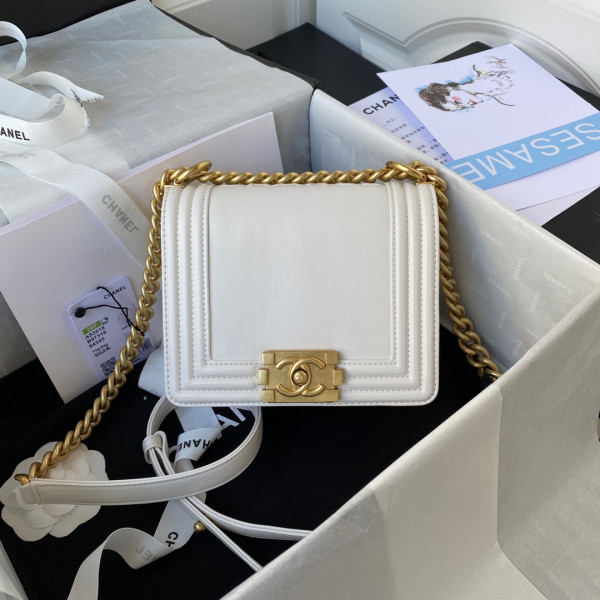 CL MINI BOY HANDBAG [AS3018-2] CELINE CHANEL ACCESSORIES LOEWE SHOES LOUIS VUITTON DIRO YSL OTHER BRAND HANDBAGS BALENCIAGA BOTTEGA VENETA GOYARD HERMES BURBERRY VALENTINO GUCCI FENDI MIUMIU CHLOE PRADA BVLGARI SUITCASE NEW ARRIVAL 