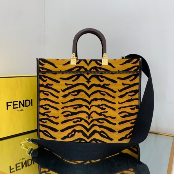 Fendi Sunshine Medium-35*17*31cm [Fendi480] CELINE CHANEL ACCESSORIES LOEWE SHOES LOUIS VUITTON DIRO YSL OTHER BRAND HANDBAGS BALENCIAGA BOTTEGA VENETA GOYARD HERMES BURBERRY VALENTINO GUCCI FENDI MIUMIU CHLOE PRADA BVLGARI SUITCASE NEW ARRIVAL 
