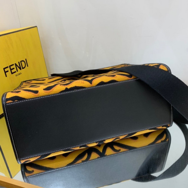 Fendi Sunshine Medium-35*17*31cm [Fendi480] CELINE CHANEL ACCESSORIES LOEWE SHOES LOUIS VUITTON DIRO YSL OTHER BRAND HANDBAGS BALENCIAGA BOTTEGA VENETA GOYARD HERMES BURBERRY VALENTINO GUCCI FENDI MIUMIU CHLOE PRADA BVLGARI SUITCASE NEW ARRIVAL 
