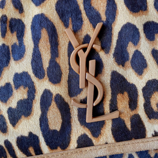 YSL NIKI MEDIUM [YSL444] CELINE CHANEL ACCESSORIES LOEWE SHOES LOUIS VUITTON DIRO YSL OTHER BRAND HANDBAGS BALENCIAGA BOTTEGA VENETA GOYARD HERMES BURBERRY VALENTINO GUCCI FENDI MIUMIU CHLOE PRADA BVLGARI SUITCASE NEW ARRIVAL 
