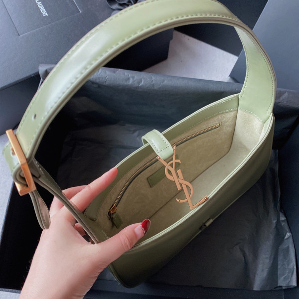 YSL LE 5 ? 7 HOBO BAG [YSL436] CELINE CHANEL ACCESSORIES LOEWE SHOES LOUIS VUITTON DIRO YSL OTHER BRAND HANDBAGS BALENCIAGA BOTTEGA VENETA GOYARD HERMES BURBERRY VALENTINO GUCCI FENDI MIUMIU CHLOE PRADA BVLGARI SUITCASE NEW ARRIVAL 