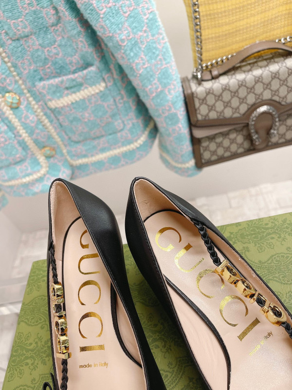 GUCCI Women's pump with 'GUCCI' [674773-2] CELINE CHANEL ACCESSORIES LOEWE SHOES LOUIS VUITTON DIRO YSL OTHER BRAND HANDBAGS BALENCIAGA BOTTEGA VENETA GOYARD HERMES BURBERRY VALENTINO GUCCI FENDI MIUMIU CHLOE PRADA BVLGARI SUITCASE NEW ARRIVAL 