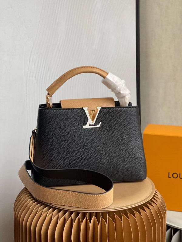 (image for) Louis Vuitton CAPUCINES BB
