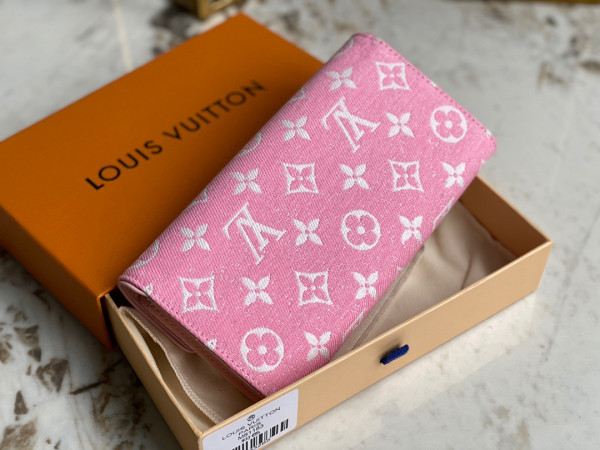 (image for) Louis Vuitton SARAH WALLET
