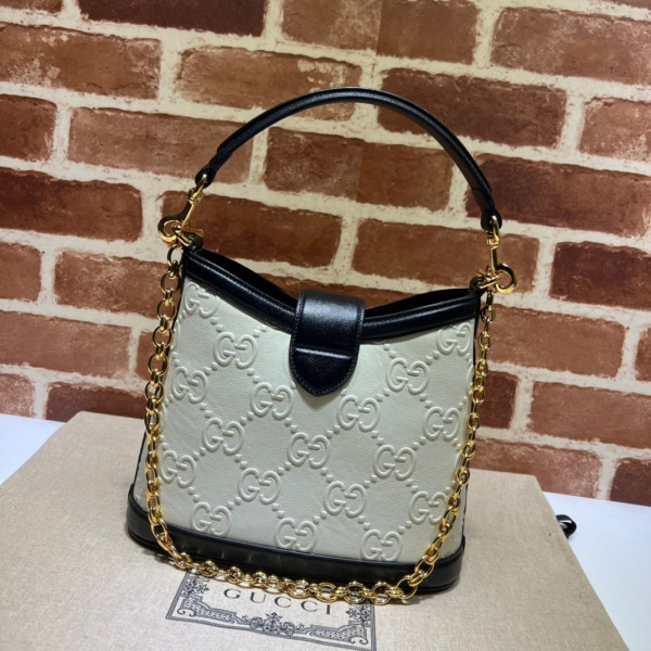 (image for) GUCCI Small GG shoulder bag