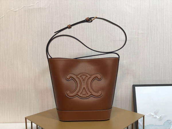 (image for) CELIN* SMALL BUCKET CUIR TRIOMPHE