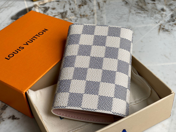 Louis Vuitton VICTORINE Wallet [N64022] CELINE CHANEL ACCESSORIES LOEWE SHOES LOUIS VUITTON DIRO YSL OTHER BRAND HANDBAGS BALENCIAGA BOTTEGA VENETA GOYARD HERMES BURBERRY VALENTINO GUCCI FENDI MIUMIU CHLOE PRADA BVLGARI SUITCASE NEW ARRIVAL 