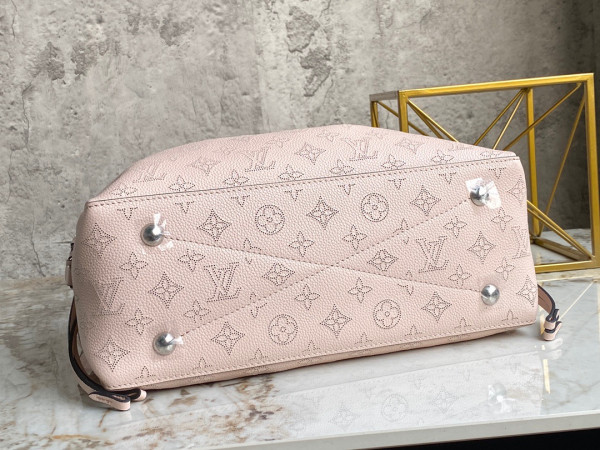 LOUIS VUITTON BELLA TOTE [M59203] CELINE CHANEL ACCESSORIES LOEWE SHOES LOUIS VUITTON DIRO YSL OTHER BRAND HANDBAGS BALENCIAGA BOTTEGA VENETA GOYARD HERMES BURBERRY VALENTINO GUCCI FENDI MIUMIU CHLOE PRADA BVLGARI SUITCASE NEW ARRIVAL 