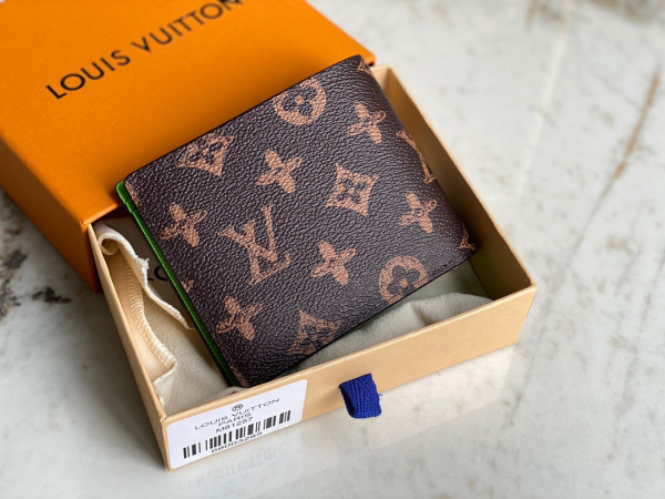 LOUIS VUITTON MULTIPLE WALLET [M81257] CELINE CHANEL ACCESSORIES LOEWE SHOES LOUIS VUITTON DIRO YSL OTHER BRAND HANDBAGS BALENCIAGA BOTTEGA VENETA GOYARD HERMES BURBERRY VALENTINO GUCCI FENDI MIUMIU CHLOE PRADA BVLGARI SUITCASE NEW ARRIVAL 