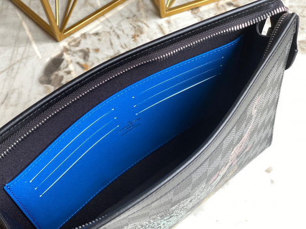 LOUIS VUITTON POCHETTE VOYAGE [N64605] CELINE CHANEL ACCESSORIES LOEWE SHOES LOUIS VUITTON DIRO YSL OTHER BRAND HANDBAGS BALENCIAGA BOTTEGA VENETA GOYARD HERMES BURBERRY VALENTINO GUCCI FENDI MIUMIU CHLOE PRADA BVLGARI SUITCASE NEW ARRIVAL 